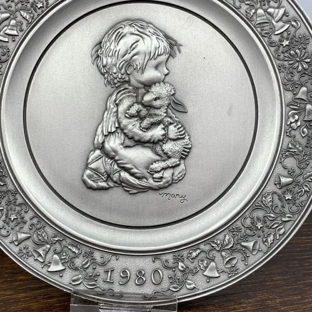 Vintage Little Gallery By Hallmark Mary Hamilton Christmas Pewter Plate Gray OS